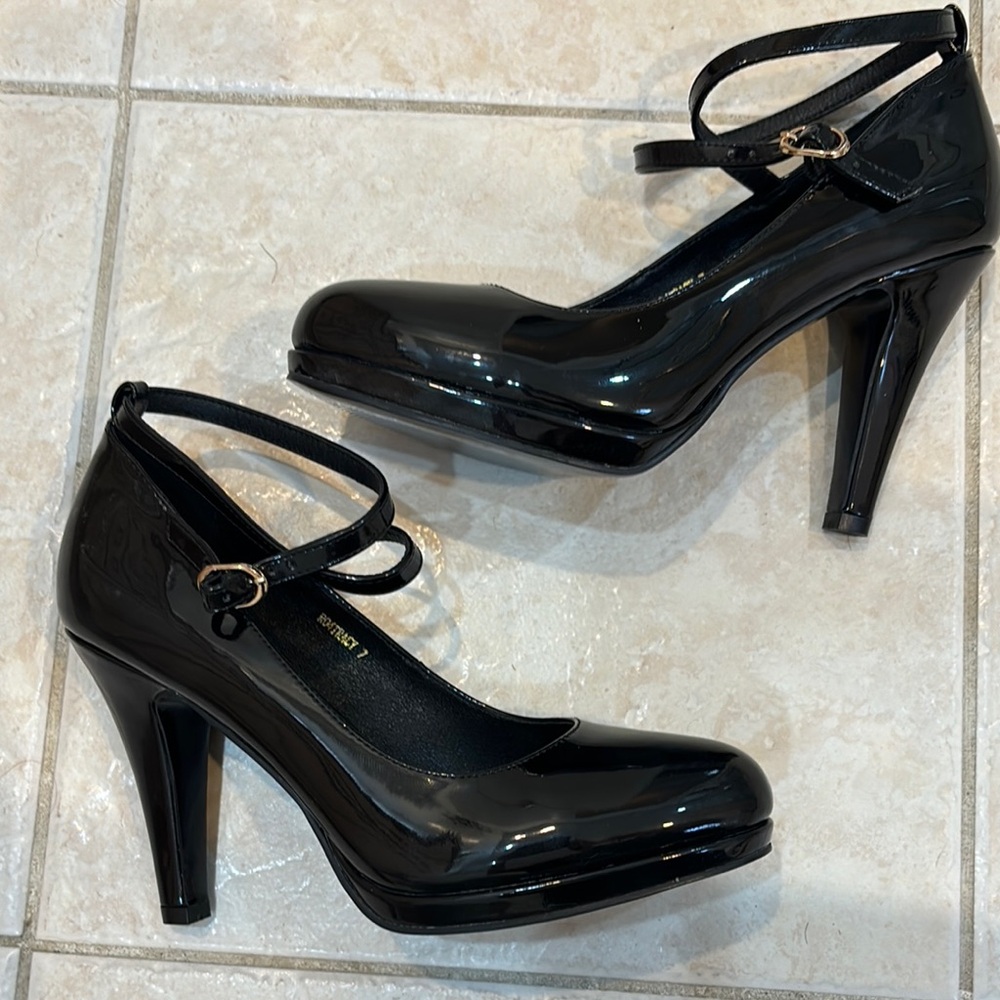 Elegant Black Patent Leather Heels